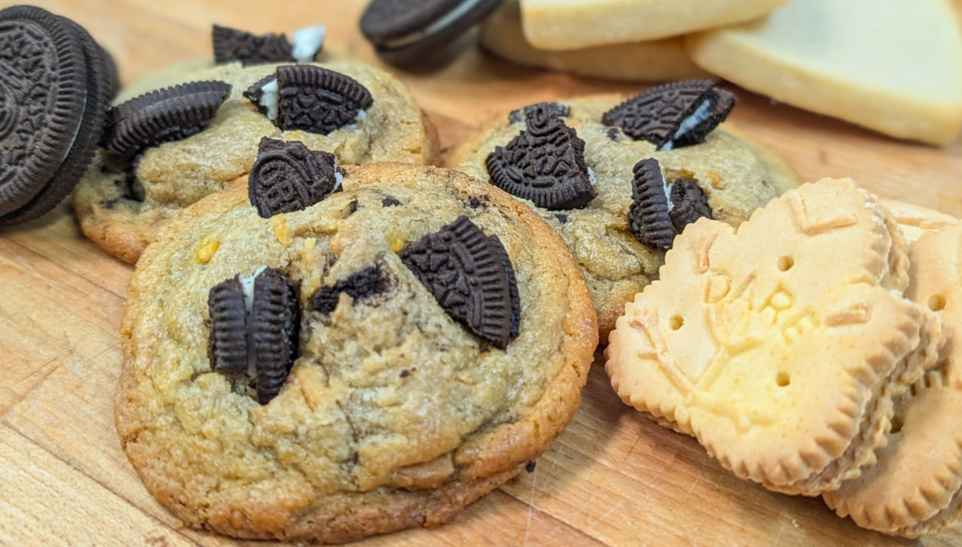 Maple Cream & Oreo Cookies